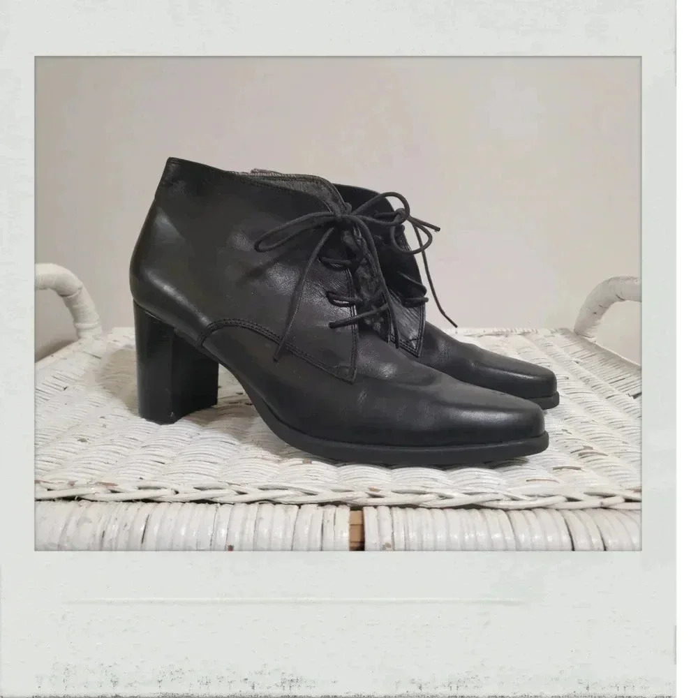 Enzo Angiolini | Vintage Black Leather Block Heel Ankle Boots Brazil Size 7.5